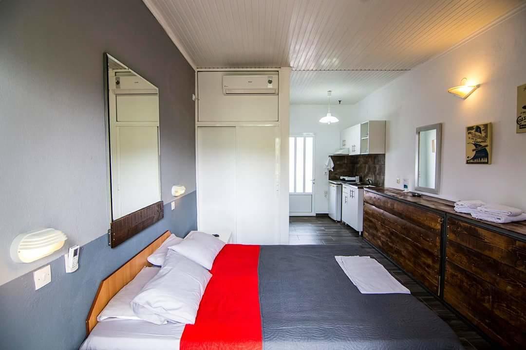 Studios Alexandra Vrasna Exteriör bild